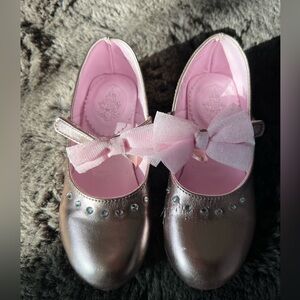 Disney Rose Gold Bow Dress Shoes Size 11